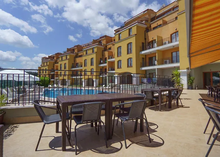 Serena Residence Aparthotel