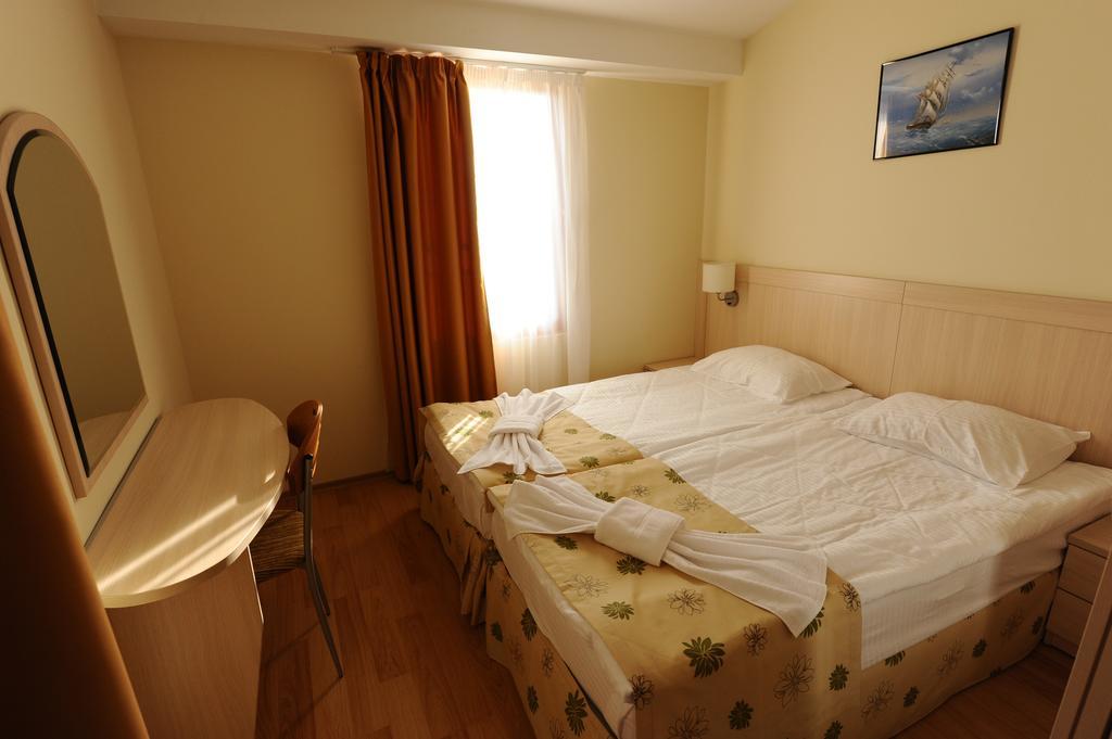 Serena 3* Σωζόπολη
